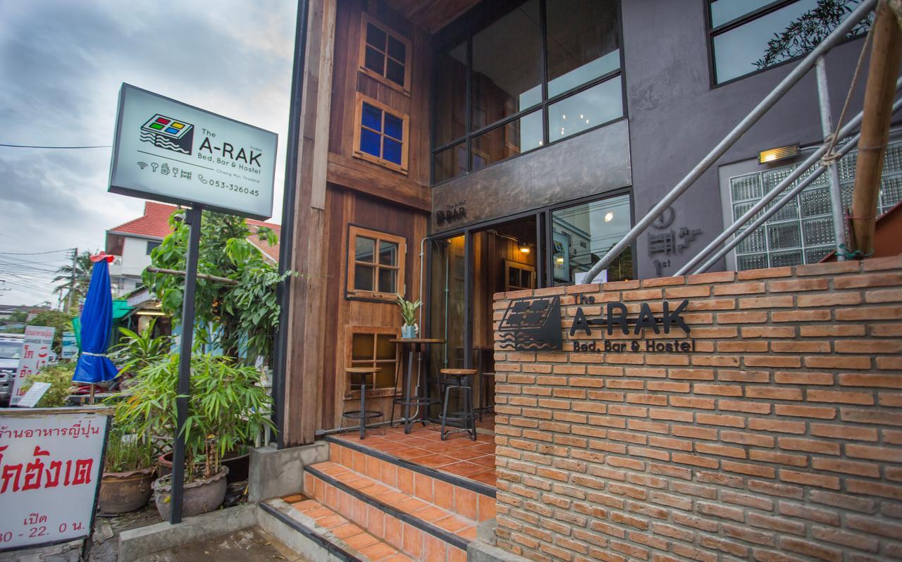 The Arak Bed Bar And Hostel Chiang Mai Exterior photo