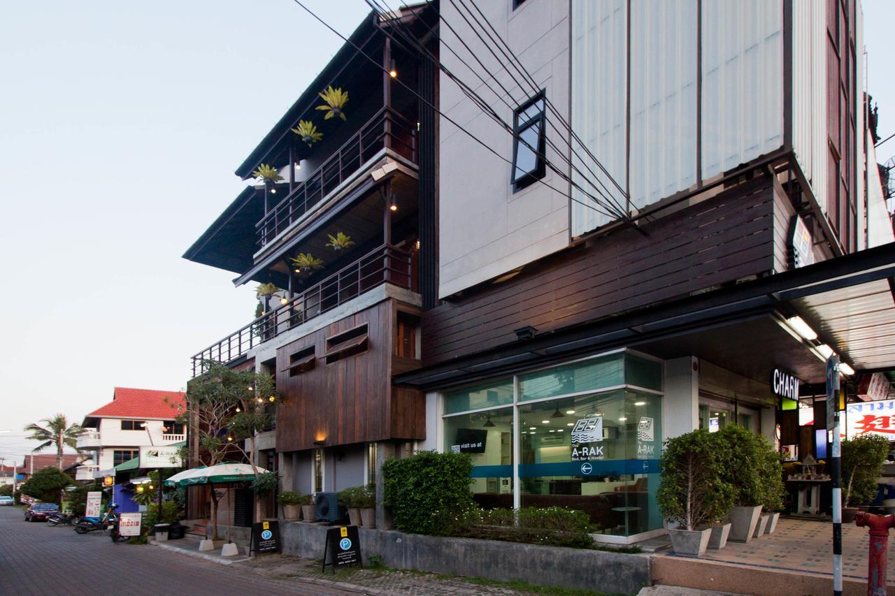The Arak Bed Bar And Hostel Chiang Mai Exterior photo